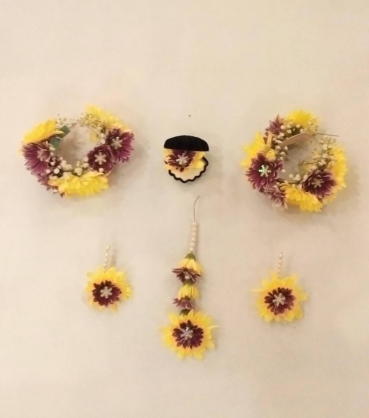bloomed adornments set